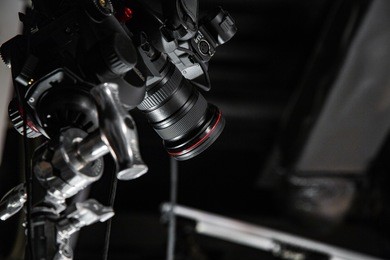 企業(yè)宣傳片制作如何巧妙運用升降鏡頭？