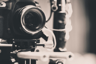 廣告片拍攝應(yīng)該怎樣更好的突出創(chuàng)意？