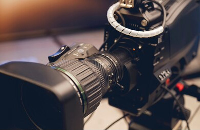 宣傳片解說詞的有什么局限性和主動性？