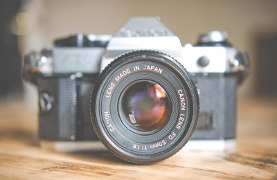 在雨天拍攝企業(yè)宣傳片有什么好處？