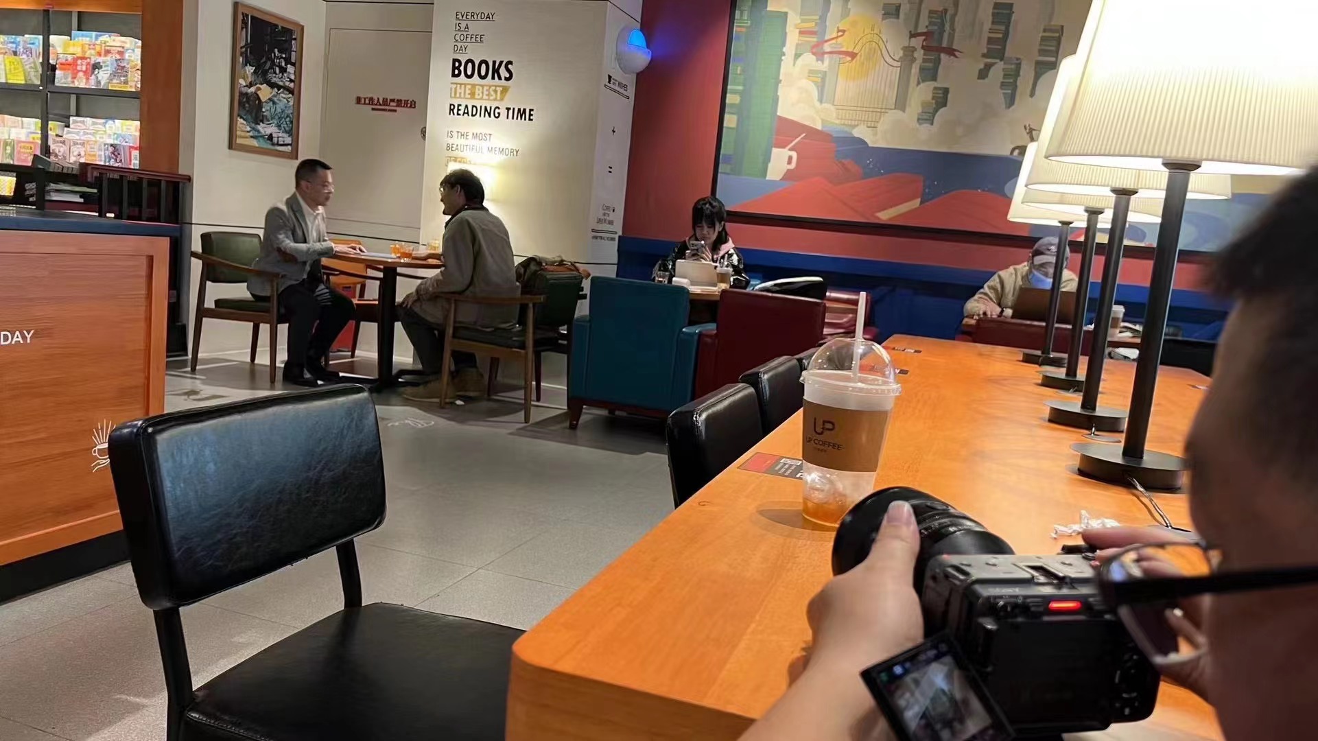 天南海北，順動廣告拍攝老百姓創(chuàng)業(yè)故事